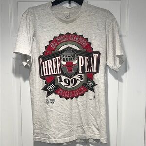 Vintage Chicago Bulls Three-Peat 1993 T-Shirt